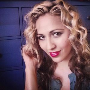 Meet your Posher, Alicia